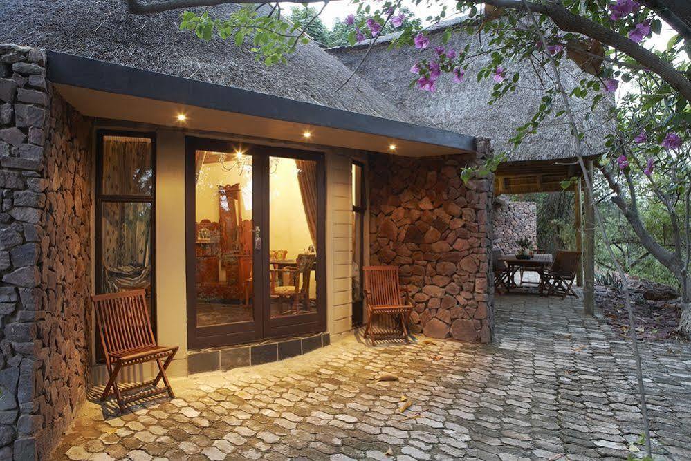 Birdsong Cottages Modimolle Bilik gambar
